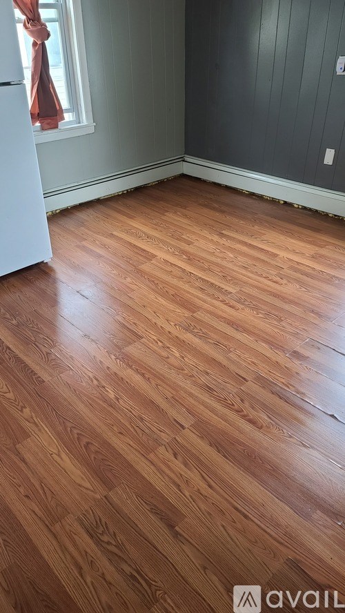 22 Bloomingdale Ave 3 Beds Apartment for Rent - Photo Gallery 2