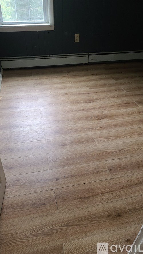 22 Bloomingdale Ave 3 Beds Apartment for Rent - Photo Gallery 4