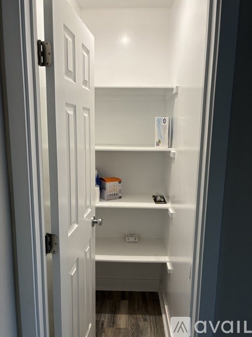 2059 National Avenue 2 Beds Apartment for Rent - Photo Gallery 6