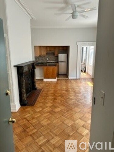 909 Clinton Street 1 Bed Apartment for Rent - Photo Gallery 2