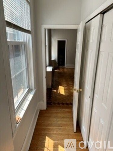 909 Clinton Street 1 Bed Apartment for Rent - Photo Gallery 9