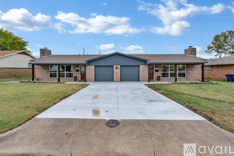 5415 East 17th Street 2 Beds Single Family Home for Rent - Photo Gallery 1