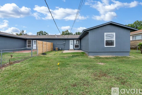 5415 East 17th Street 2 Beds Single Family Home for Rent - Photo Gallery 13