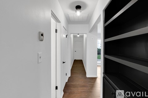 5415 East 17th Street 2 Beds Single Family Home for Rent - Photo Gallery 4