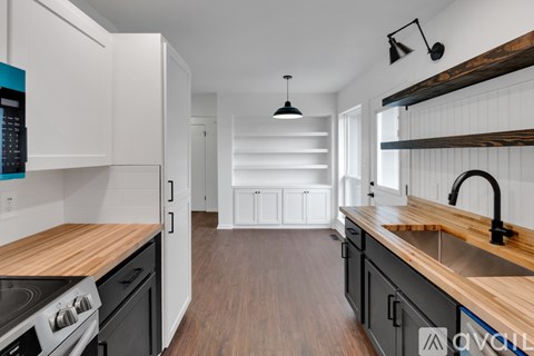 5415 East 17th Street 2 Beds Single Family Home for Rent - Photo Gallery 6