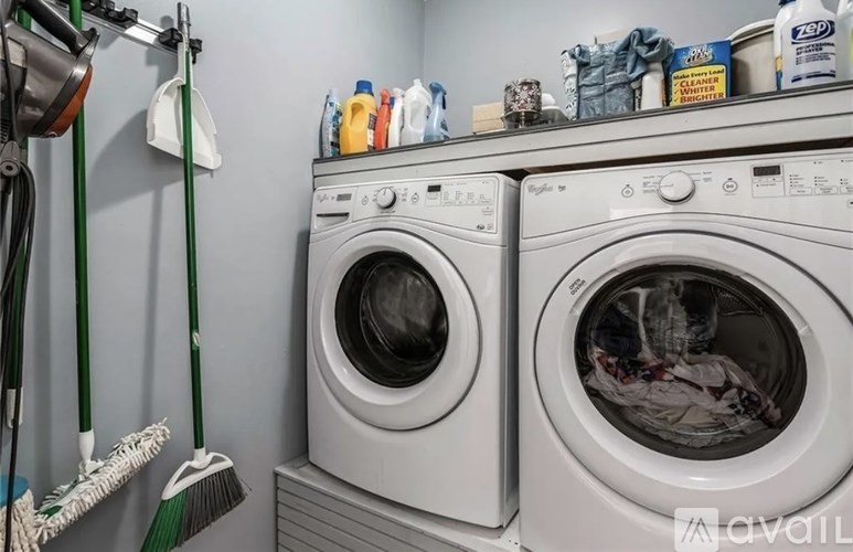 207 Providence Dr 3 Beds Apartment for Rent - Photo Gallery 14