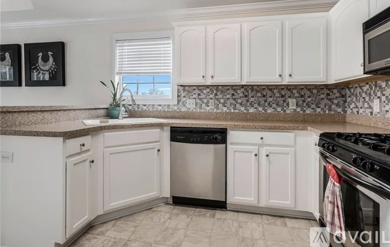 207 Providence Dr 3 Beds Apartment for Rent - Photo Gallery 6