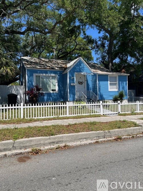 821 Newton Avenue South 3 Beds Single Family Home for Rent - Photo Gallery 2