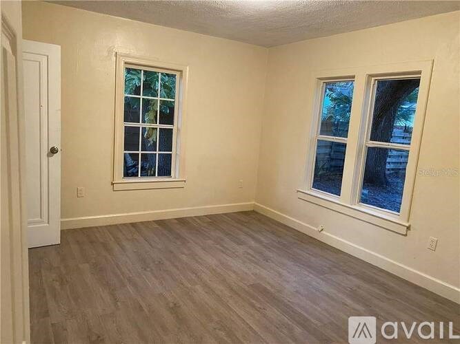 821 Newton Avenue South 3 Beds Single Family Home for Rent - Photo Gallery 6