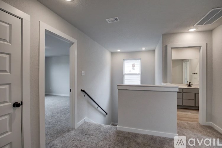 5935 West Hausman Road, Bldg# 25 3 Beds Single Family Home for Rent - Photo Gallery 13