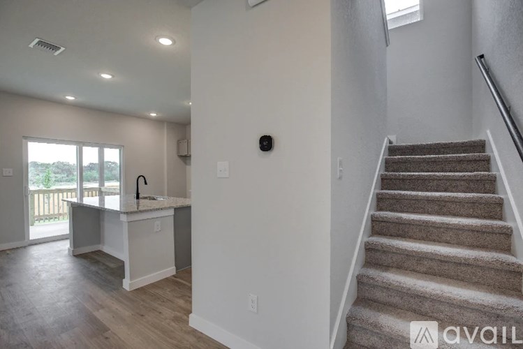 5935 West Hausman Road, Bldg# 25 3 Beds Single Family Home for Rent - Photo Gallery 14