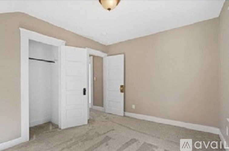 1112 East Ganson Street 2 Beds Single Family Home for Rent - Photo Gallery 12