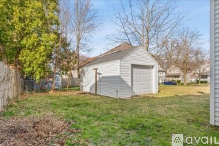 1112 East Ganson Street 2 Beds Single Family Home for Rent - Photo Gallery 22