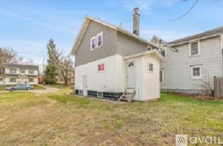 1112 East Ganson Street 2 Beds Single Family Home for Rent - Photo Gallery 8