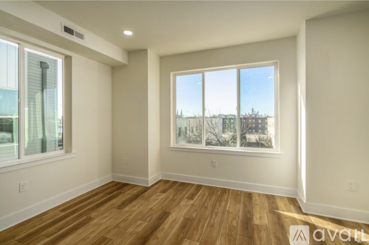 2500 E Tioga St 2 Beds Apartment for Rent - Photo Gallery 13