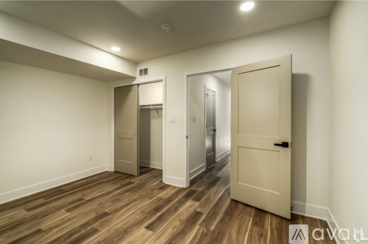 2500 E Tioga St 2 Beds Apartment for Rent - Photo Gallery 11