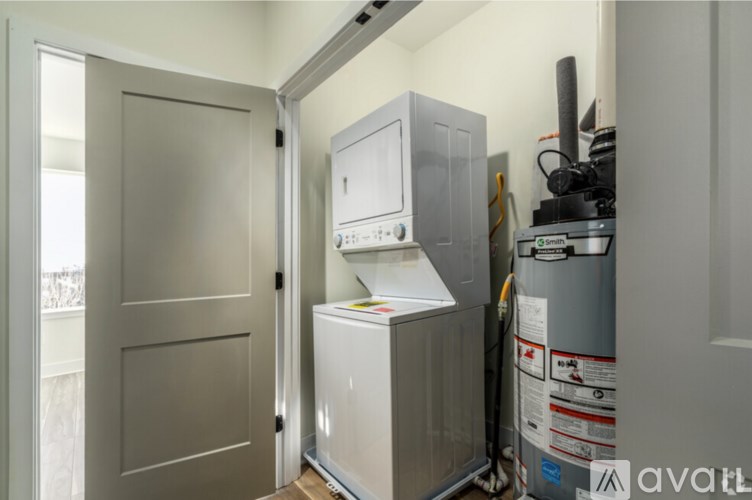 2500 E Tioga St 2 Beds Apartment for Rent - Photo Gallery 10