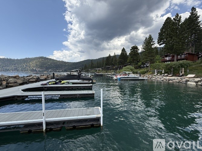 557 Lakeshore Boulevard 2 Beds Condo for Rent - Photo Gallery 3