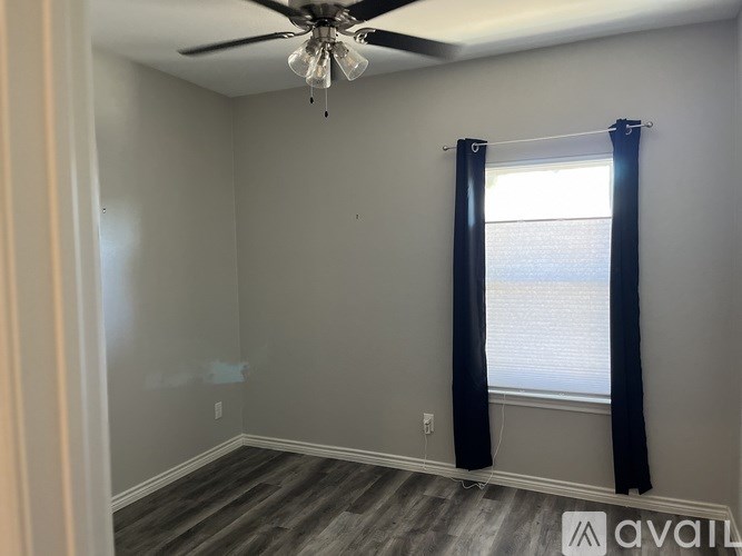 223 Port Drive 3 Beds Single Family Home for Rent - Photo Gallery 19