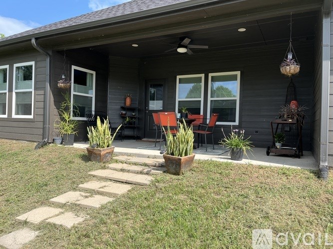 223 Port Drive 3 Beds Single Family Home for Rent - Photo Gallery 3