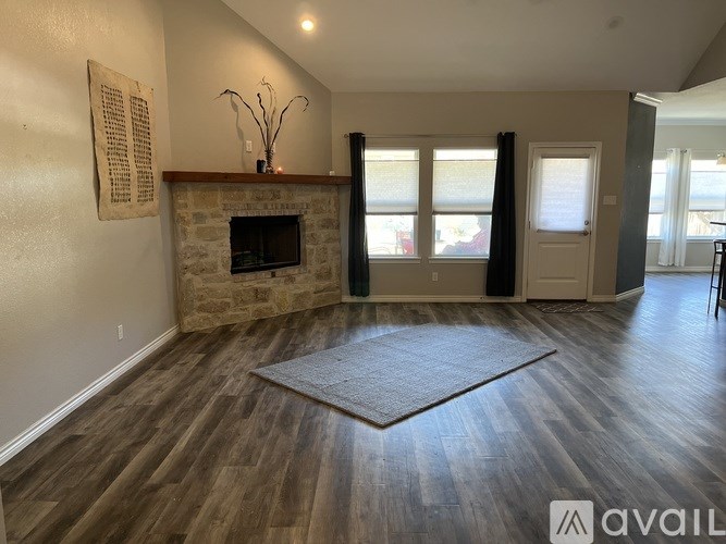 223 Port Drive 3 Beds Single Family Home for Rent - Photo Gallery 8