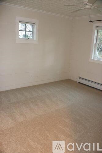 300 Caroline Street 2 Beds Single Family Home for Rent - Photo Gallery 23