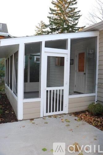 300 Caroline Street 2 Beds Single Family Home for Rent - Photo Gallery 38