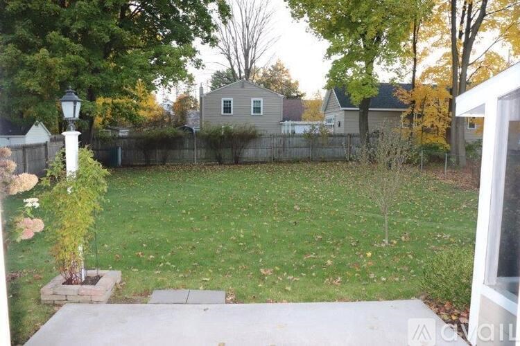 300 Caroline Street 2 Beds Single Family Home for Rent - Photo Gallery 41