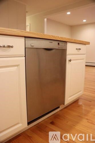 300 Caroline Street 2 Beds Single Family Home for Rent - Photo Gallery 54