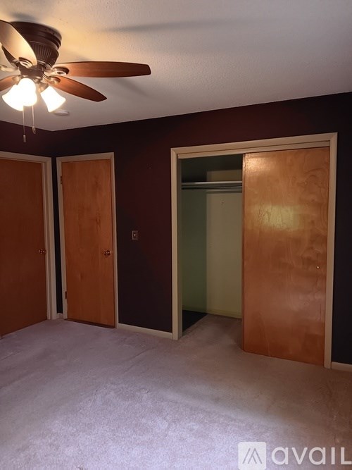 2479 Malletts Bay Avenue 3 Beds Single Family Home for Rent - Photo Gallery 3