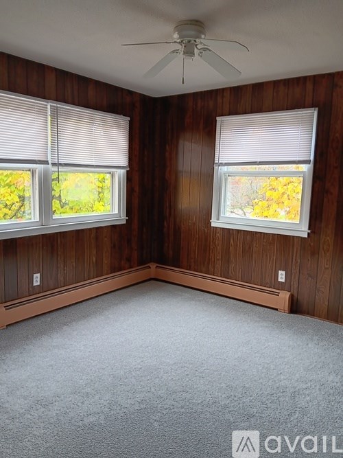 2479 Malletts Bay Avenue 3 Beds Single Family Home for Rent - Photo Gallery 5