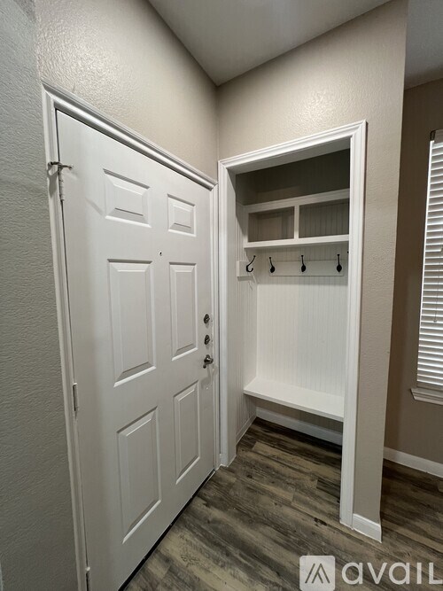 3451 River Park Drive 2 Beds Apartment for Rent - Photo Gallery 1