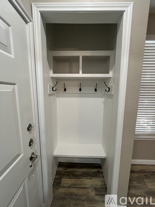 3451 River Park Drive 2 Beds Apartment for Rent - Photo Gallery 2