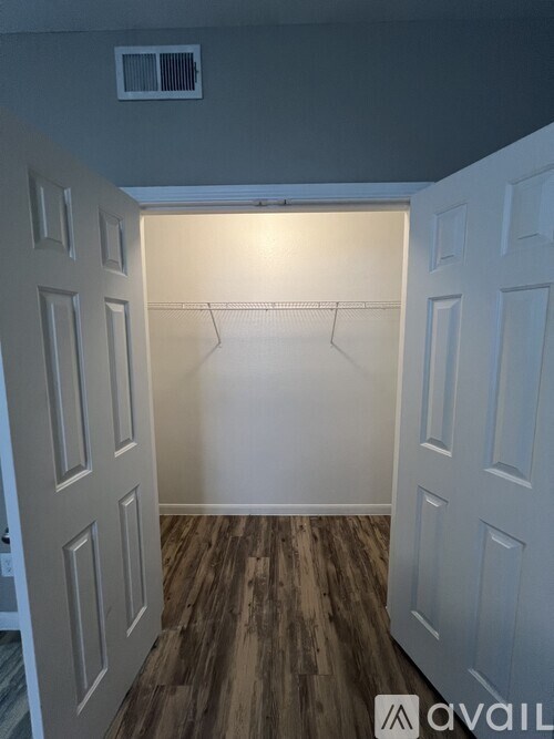 3451 River Park Drive 2 Beds Apartment for Rent - Photo Gallery 13