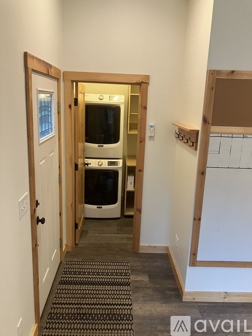 3764 Biz Point Road 2 Beds Single Family Home for Rent - Photo Gallery 6