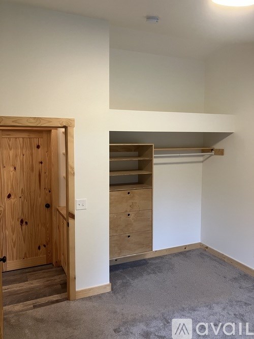 3764 Biz Point Road 2 Beds Single Family Home for Rent - Photo Gallery 9