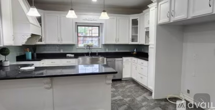 615 Okane St 3 Beds Single Family Home for Rent - Photo Gallery 3