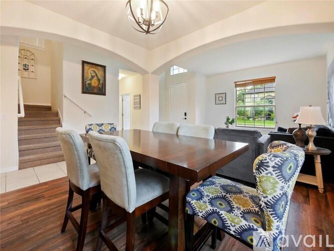 1976 The Oaks Blvd 5 Beds Single Family Home for Rent - Photo Gallery 5