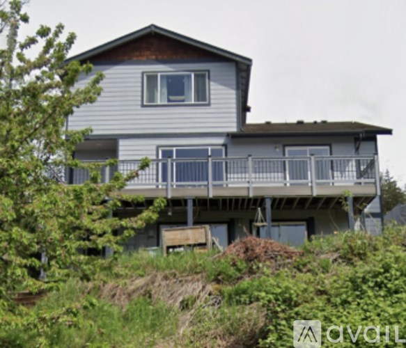 129 South 42nd Street 3 Beds Single Family Home for Rent - Photo Gallery 3