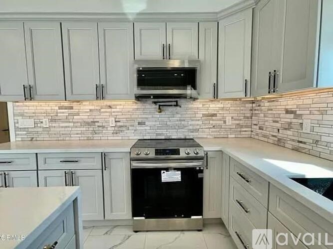 17807 San Fernando Mission Boulevard 2 Beds Single Family Home for Rent - Photo Gallery 11