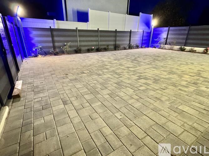 17807 San Fernando Mission Boulevard 2 Beds Single Family Home for Rent - Photo Gallery 4