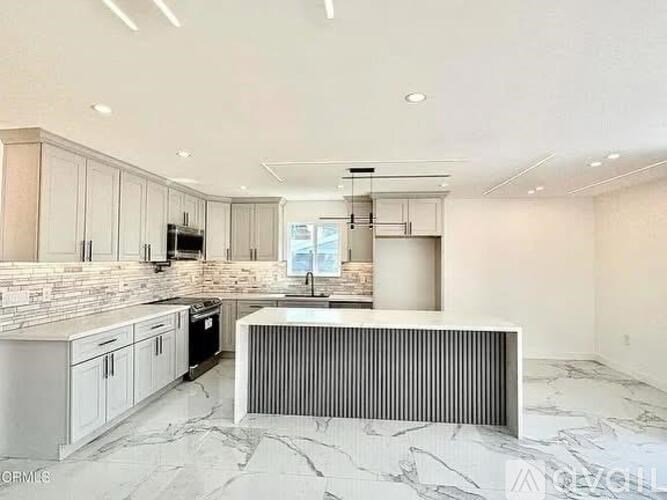 17807 San Fernando Mission Boulevard 2 Beds Single Family Home for Rent - Photo Gallery 10