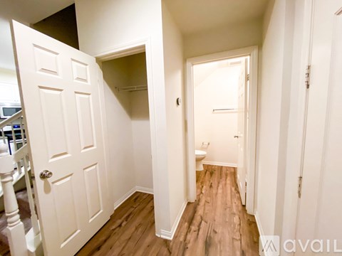 5930 Ginger Drive 3 Beds Townhouse for Rent - Photo Gallery 3