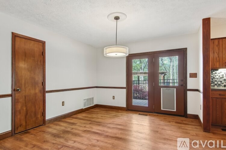 11 Timothy Ln 3 Beds Single Family Home for Rent - Photo Gallery 14