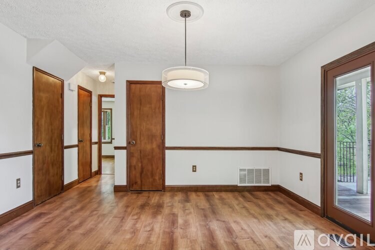 11 Timothy Ln 3 Beds Single Family Home for Rent - Photo Gallery 15