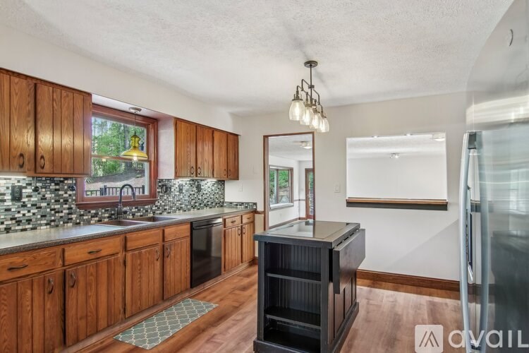 11 Timothy Ln 3 Beds Single Family Home for Rent - Photo Gallery 18