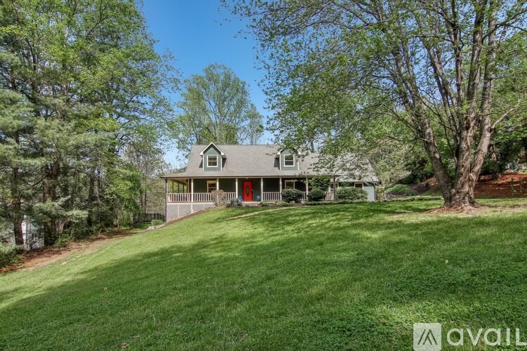 11 Timothy Ln 3 Beds Single Family Home for Rent - Photo Gallery 3