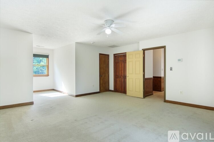 11 Timothy Ln 3 Beds Single Family Home for Rent - Photo Gallery 22