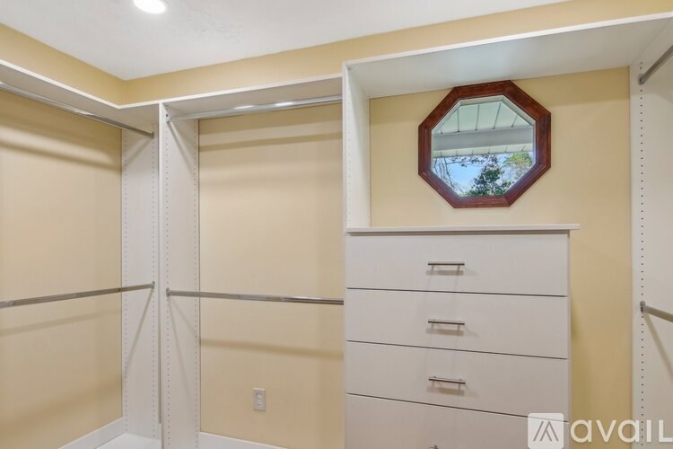 11 Timothy Ln 3 Beds Single Family Home for Rent - Photo Gallery 25