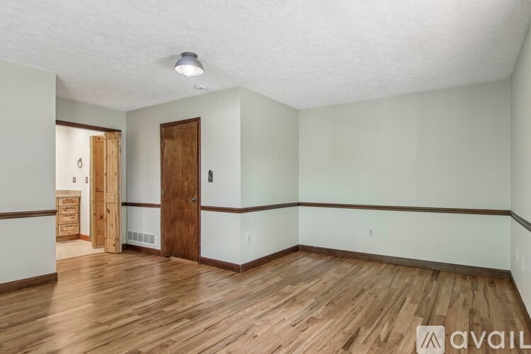 11 Timothy Ln 3 Beds Single Family Home for Rent - Photo Gallery 28